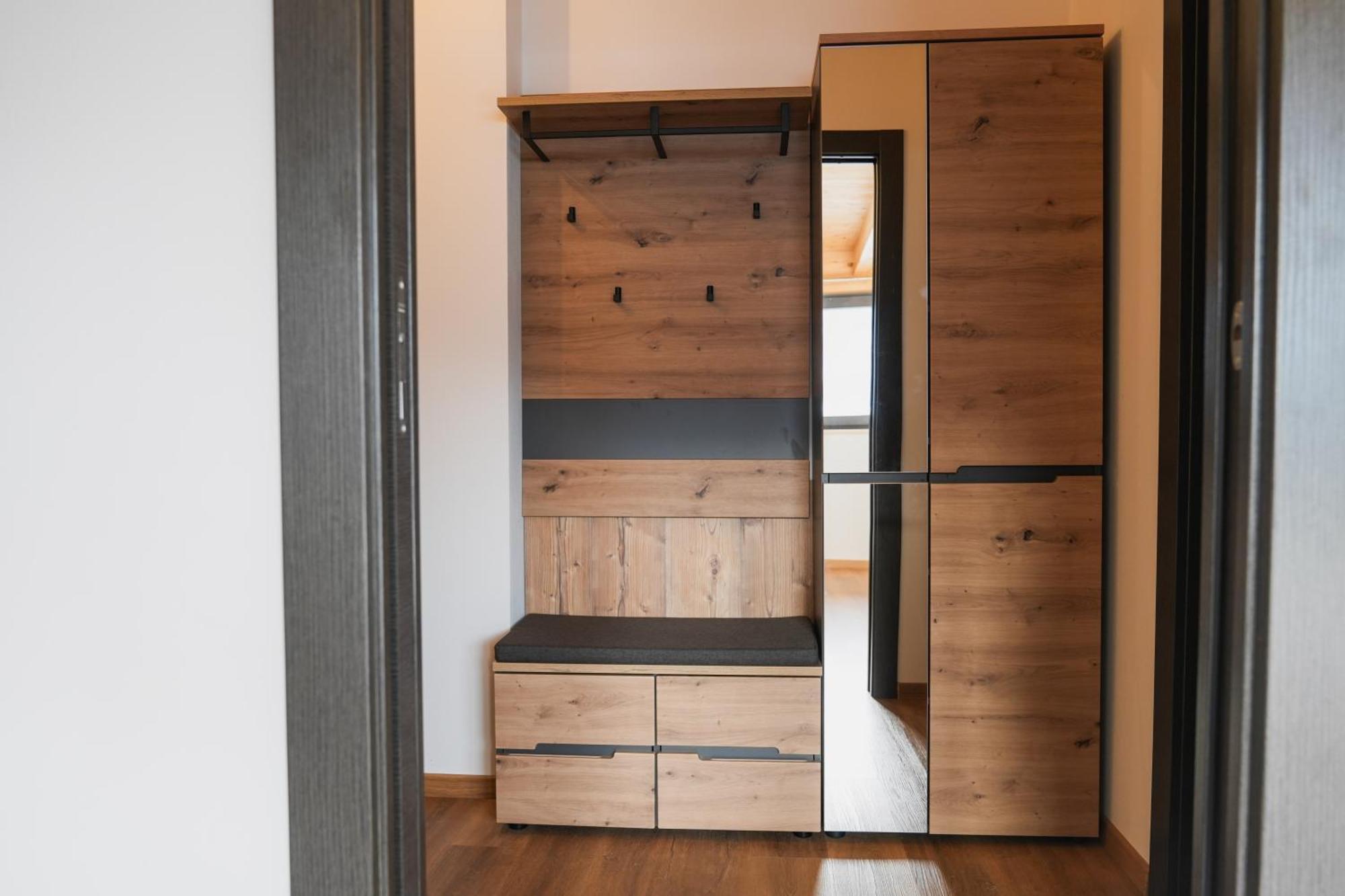 Mountain Deluxe 27 Apartments Con Wellness Cavalese Eksteriør billede