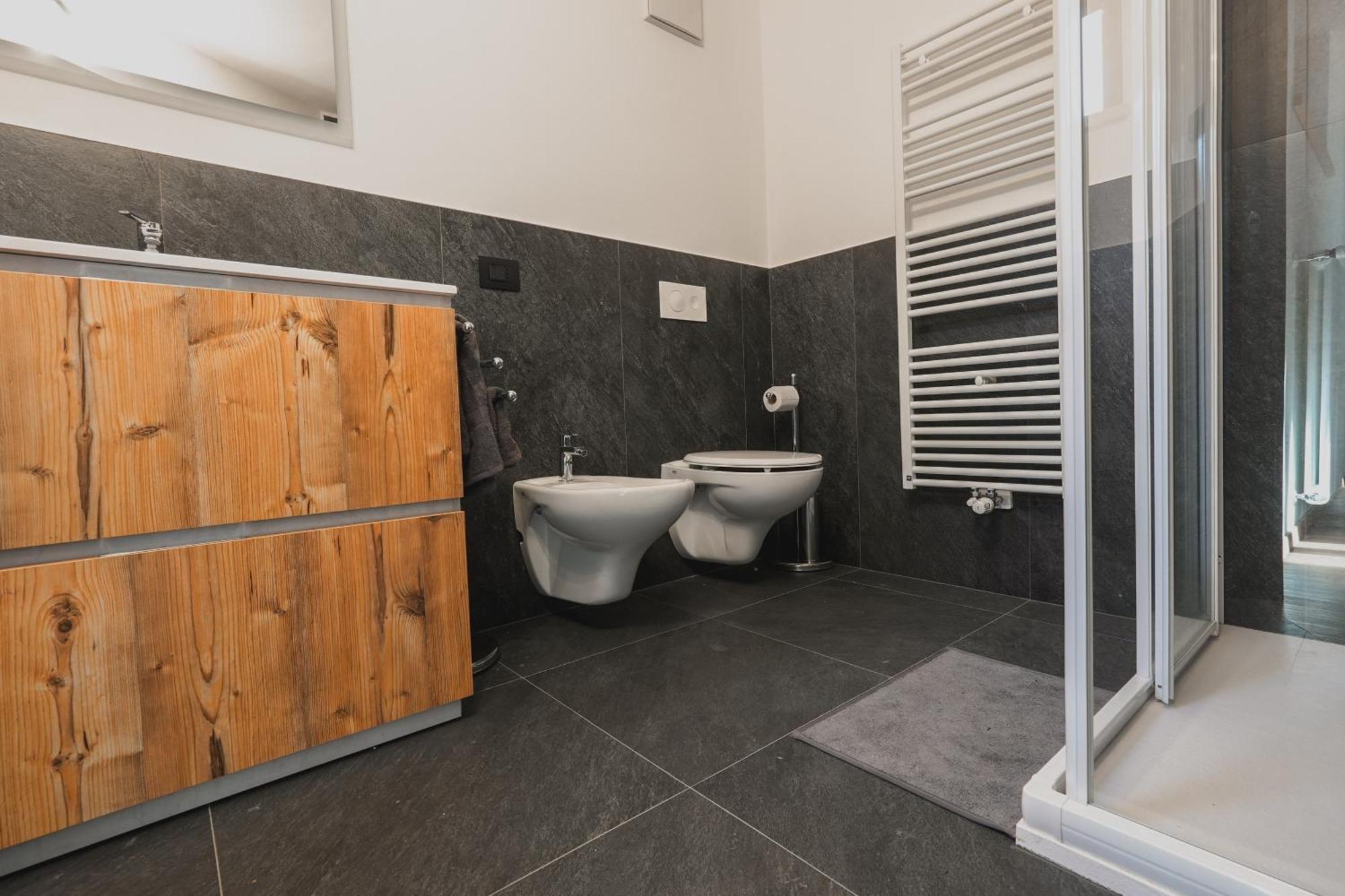 Mountain Deluxe 27 Apartments Con Wellness Cavalese Eksteriør billede